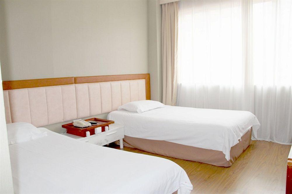 Qingdao Yingshi Hotel Bagian luar foto